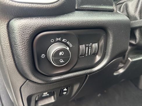 Used 2019 RAM 1500 Big Horn image 26