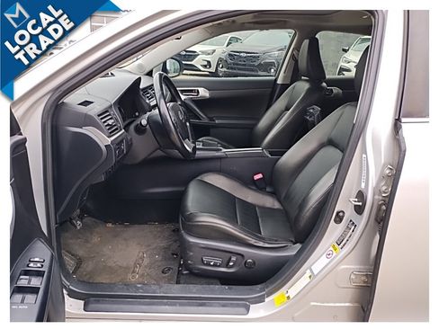 Used 2011 Lexus CT 200h image 12