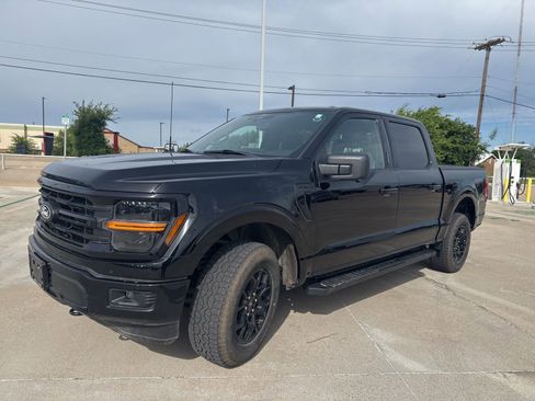 Used 2024 Ford F150 XLT w/ XLT Black Appearance Package AWD/4WD image 7