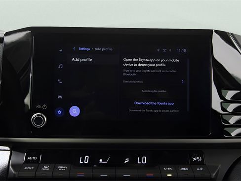 Used 2025 Toyota Camry LE image 30