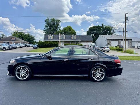 Used 2016 Mercedes-Benz E 350 4MATIC Sedan image 3