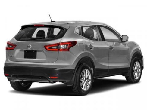 Certified 2022 Nissan Rogue Sport S image 2