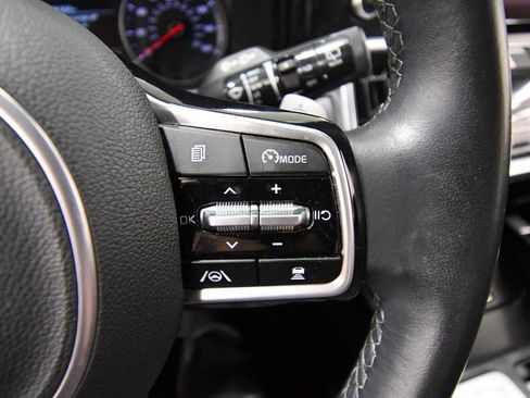 Certified 2023 Kia Sorento EX AWD/4WD image 21