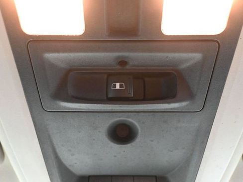 Used 2011 RAM 1500 Big Horn image 32