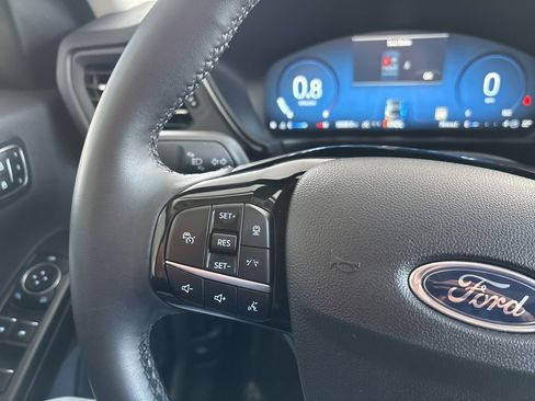 Used 2024 Ford Escape Platinum image 13