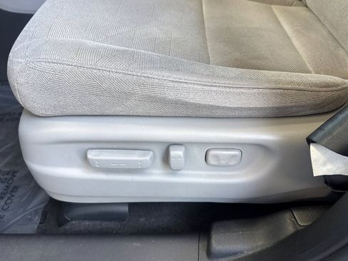 Used 2021 Honda Pilot EX image 13