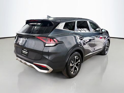 Used 2023 Kia Sportage EX image 9