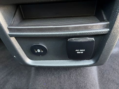 Used 2024 Ford Edge Titanium w/ Equipment Group 301A AWD/4WD image 34