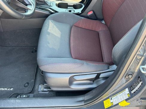 Used 2025 Toyota Corolla SE FWD image 22