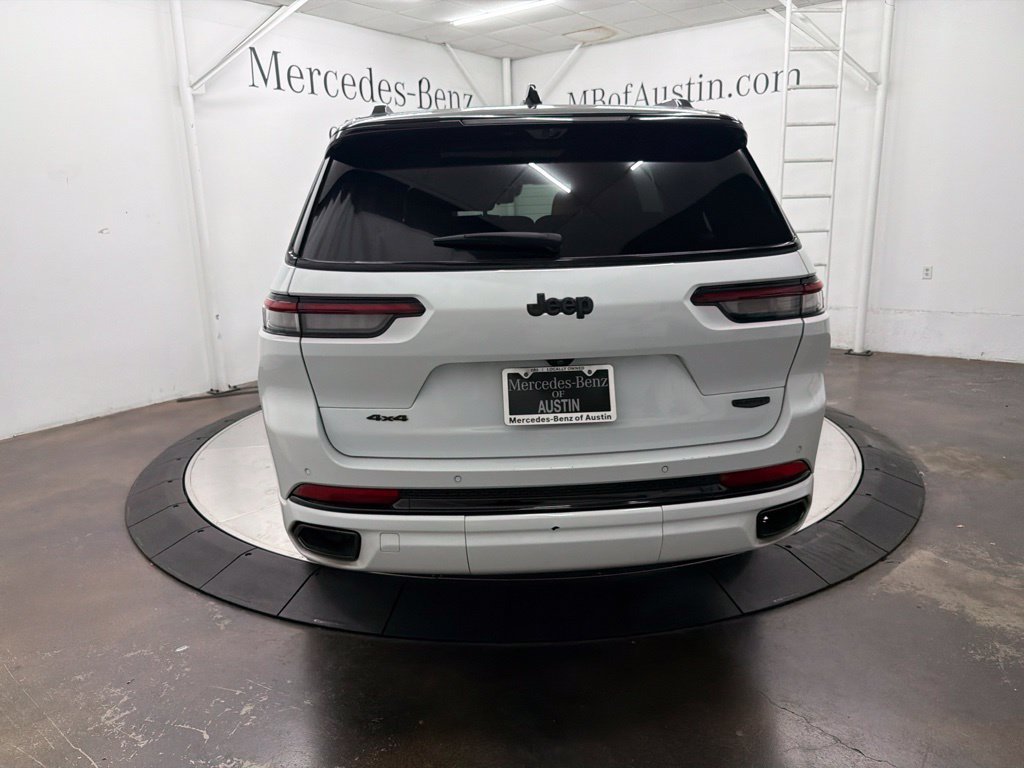 Used 2023 Jeep Grand Cherokee L Summit w/ Advanced Protech Group IV AWD/4WD image 6