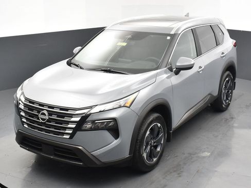 New 2026 Nissan Rogue SV w/ SV Premium Package image 27