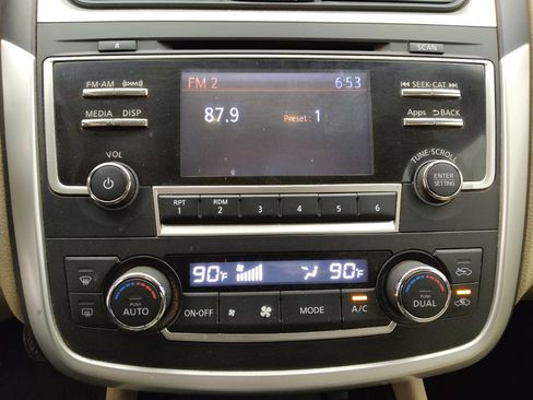 Used 2016 Nissan Altima 2.5 SV image 25