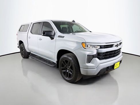 Used 2024 Chevrolet Silverado 1500 RST w/ Convenience Package II AWD/4WD image 4