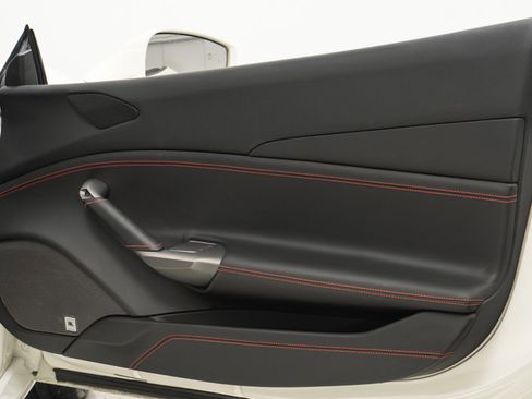 Used 2017 Ferrari 488 Spider image 34