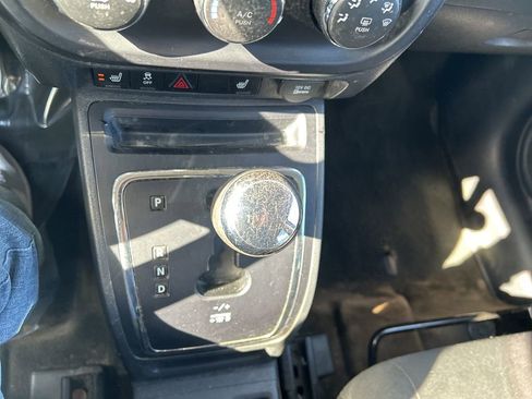 Used 2016 Jeep Patriot Latitude image 27