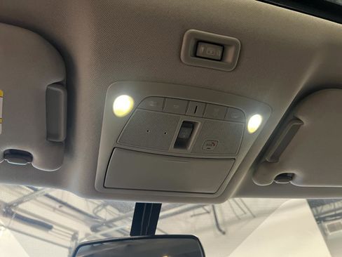 Used 2017 Nissan Pathfinder SL w/ SL Premium Package image 22