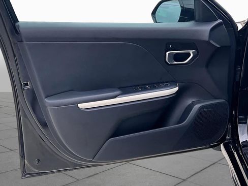 Certified 2025 Kia K4 GT-Line w/ GT-Line Sunroof Package FWD image 41