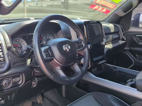 Used 2023 RAM 1500 Laramie AWD/4WD image 10