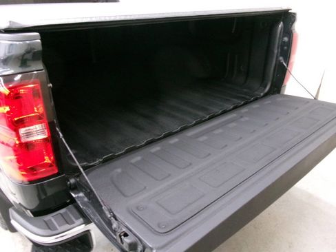 Used 2017 Chevrolet Silverado 1500 LT w/ All Star Edition AWD/4WD image 10