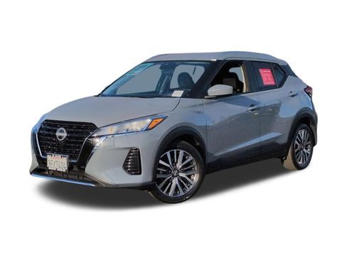 Certified 2023 Nissan Kicks SV image 1