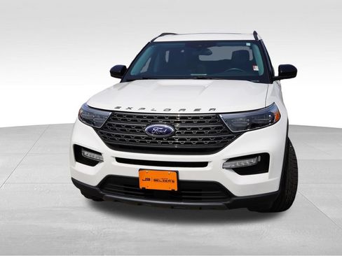 Certified 2024 Ford Explorer XLT w/ Equipment Group 202A AWD/4WD image 12