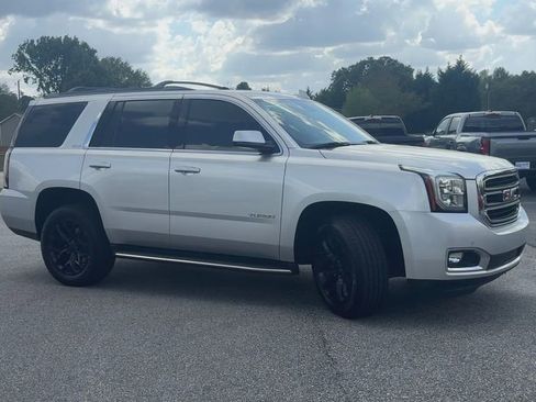 Certified 2020 GMC Yukon SLE w/ Convenience Package image 2