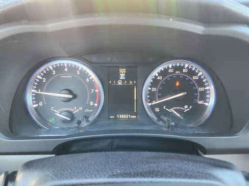 Used 2016 Toyota Highlander Limited image 8