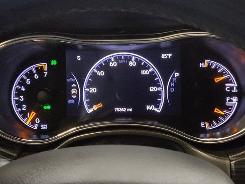Used 2020 Jeep Grand Cherokee Limited w/ Luxury Group II AWD/4WD image 23