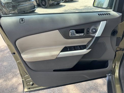 Used 2013 Ford Edge SEL FWD image 38