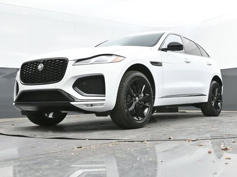 New 2026 Jaguar F-PACE R-Dynamic S image 31