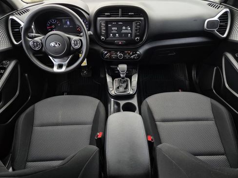 Used 2021 Kia Soul LX FWD image 14
