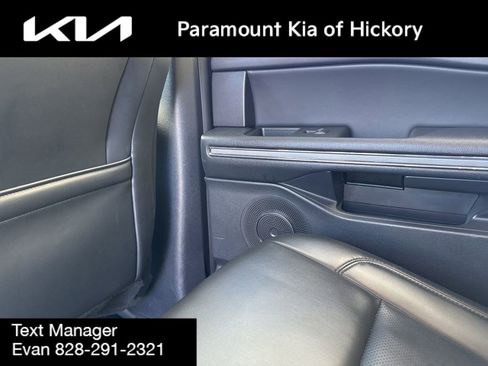 Used 2024 Ford Expedition Max XLT image 18