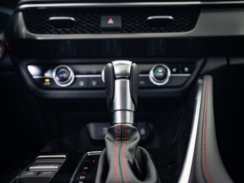 Certified 2025 Acura ADX A-Spec image 32