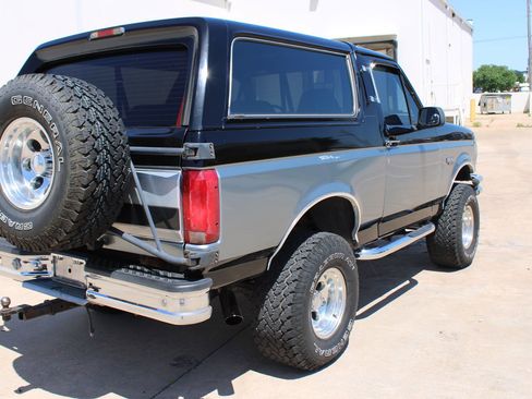 Used 1993 Ford Bronco AWD/4WD image 22