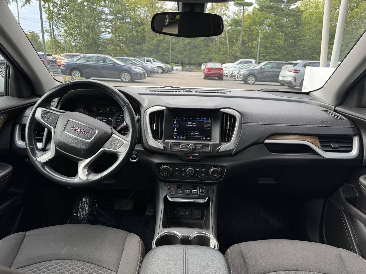 Used 2018 GMC Terrain SLE AWD/4WD image 14