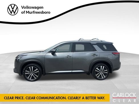 Used 2024 Nissan Pathfinder Platinum w/ Cargo Package AWD/4WD image 4