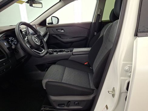 Used 2023 Nissan Rogue SV AWD/4WD image 3