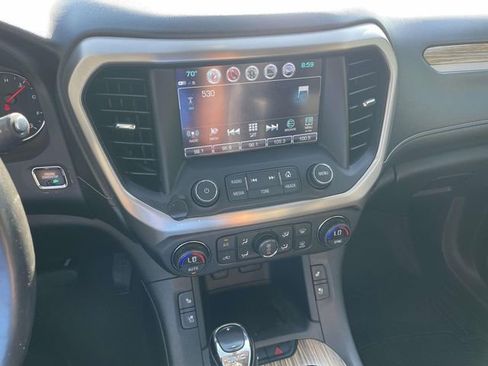 Used 2017 GMC Acadia Denali w/ Technology Package FWD image 25
