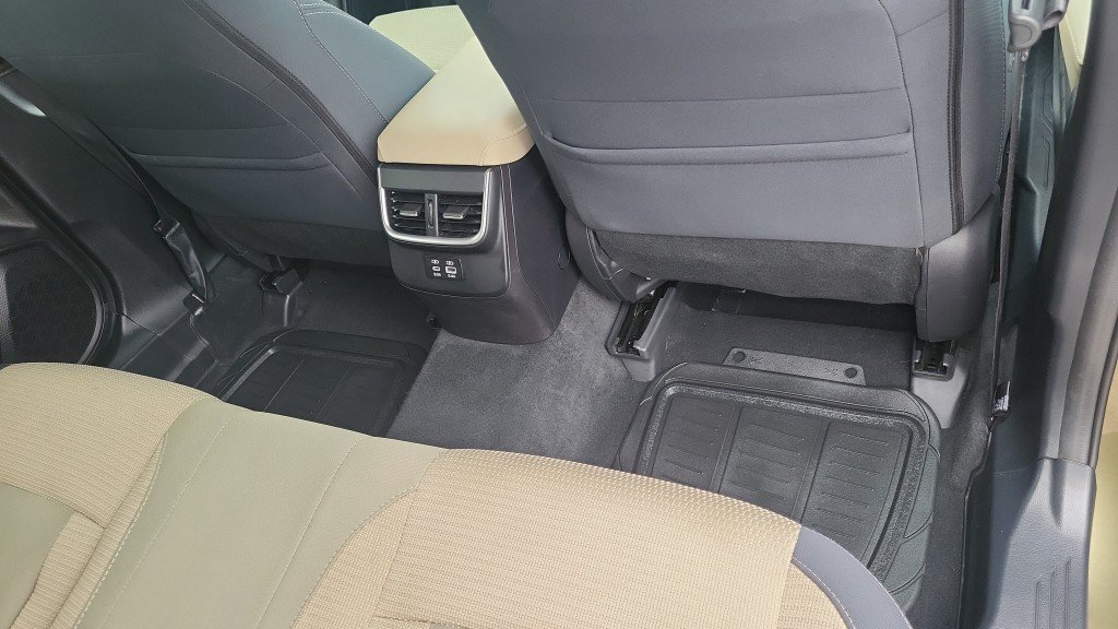 Used 2023 Subaru Outback Premium AWD/4WD image 25