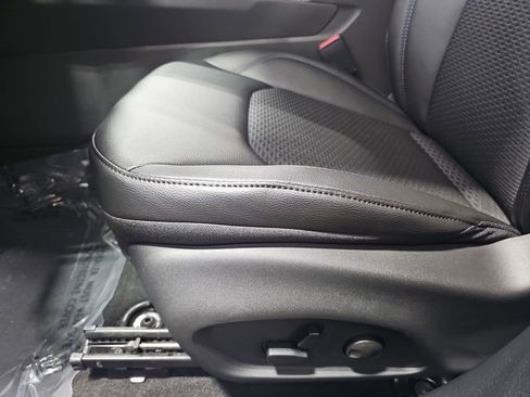 New 2026 Jeep Compass Latitude image 29