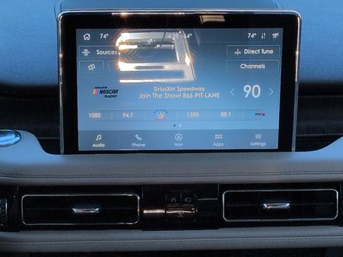 Certified 2020 Lincoln Aviator Reserve w/ Equipment Group 201A image 18