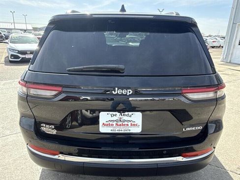 Used 2022 Jeep Grand Cherokee Laredo w/ Luxury Tech Group I image 5