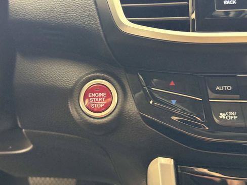 Used 2017 Honda Accord EX-L image 26