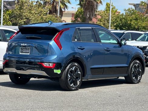 Used 2023 Kia Niro Wind FWD image 4