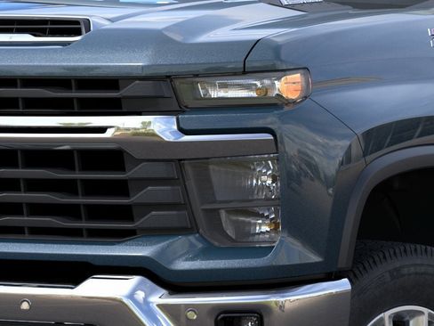 New 2026 Chevrolet Silverado 2500 LT w/ All Star Edition AWD/4WD image 10