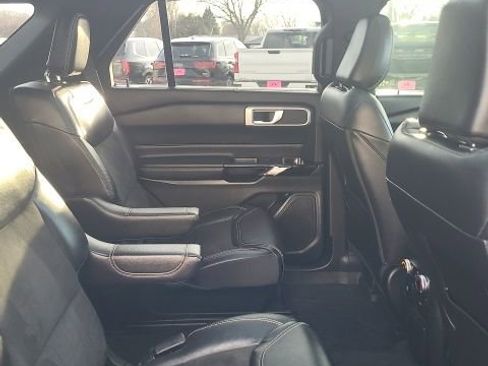 Used 2022 Ford Explorer ST w/ ST Street Pack image 26