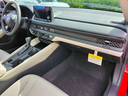 New 2025 Honda Accord SE image 16