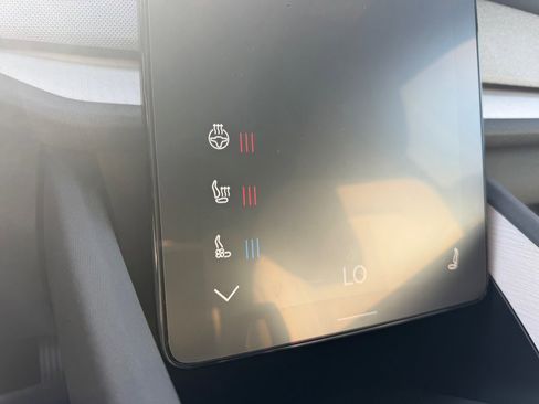 Used 2023 Polestar Polestar 2 w/ Pilot Pack image 24