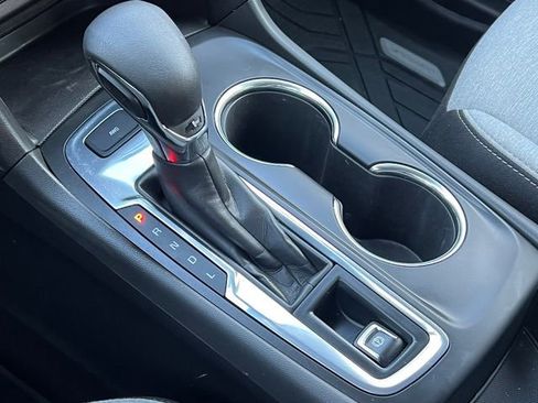 Certified 2023 Chevrolet Equinox LS w/ LS Convenience Package image 27