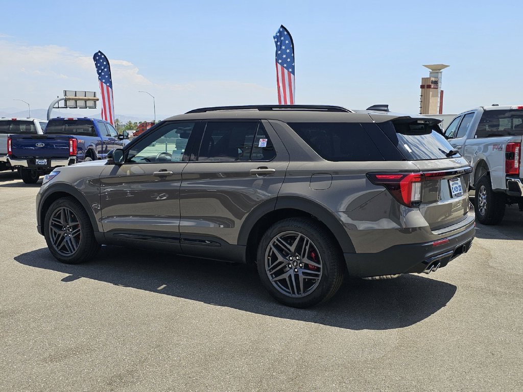 Used 2026 Ford Explorer ST w/ Sun And Sound Package AWD/4WD image 5